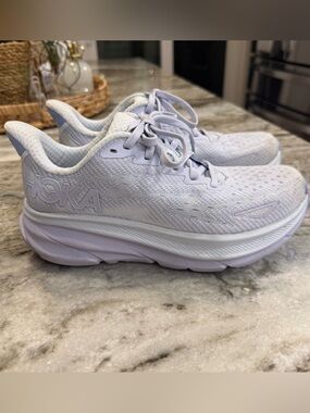 HOKA CLIFTON 9 Women’s Running Shoes Size 6 "Ether/Illusion"